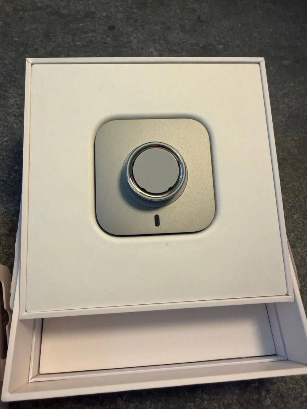 Oura Ring  Gen 4 - Silver size 9 New in Box